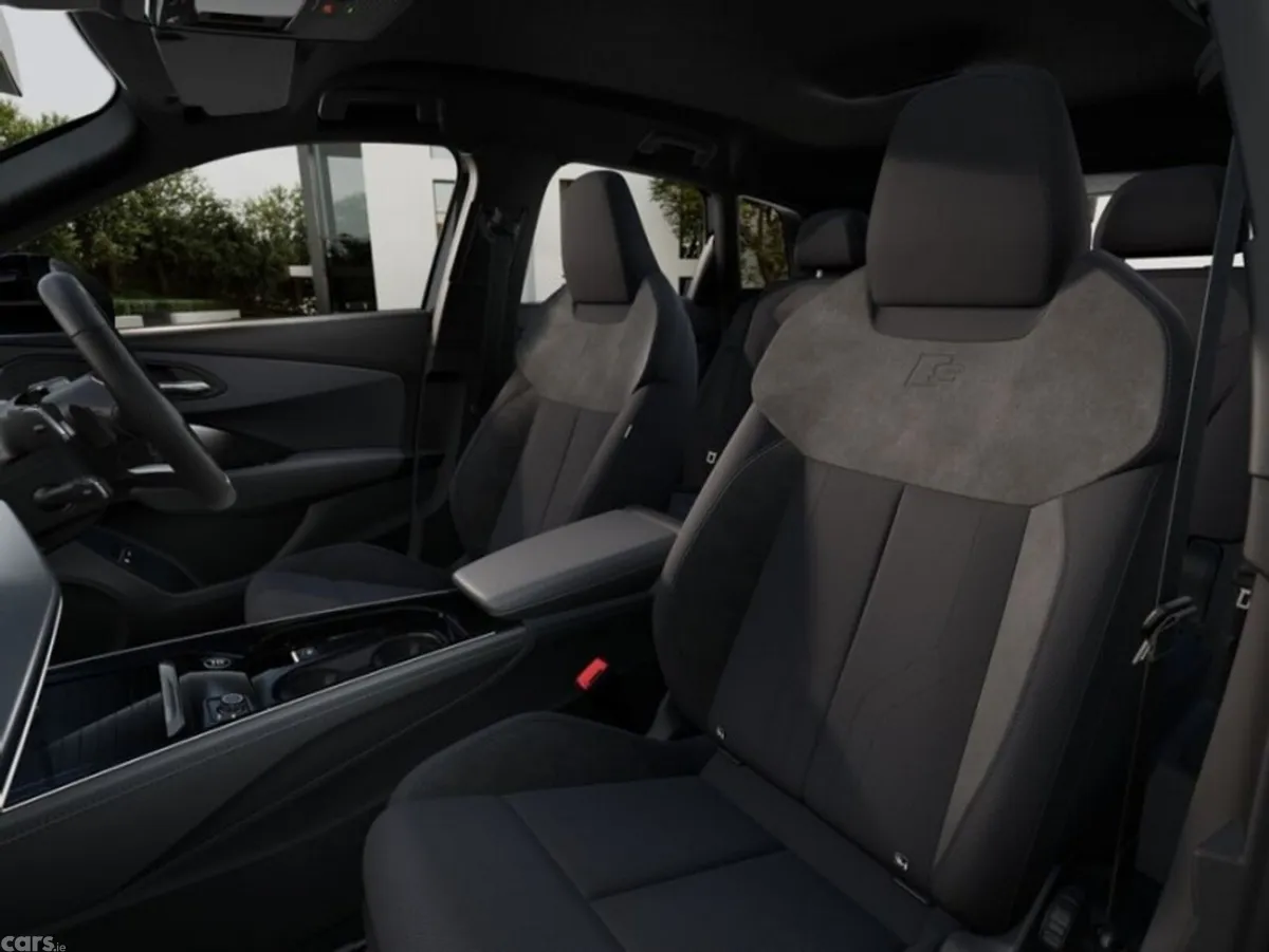 Audi Q3 SUV, Petrol Plug-in Hybrid, 2026, Black
