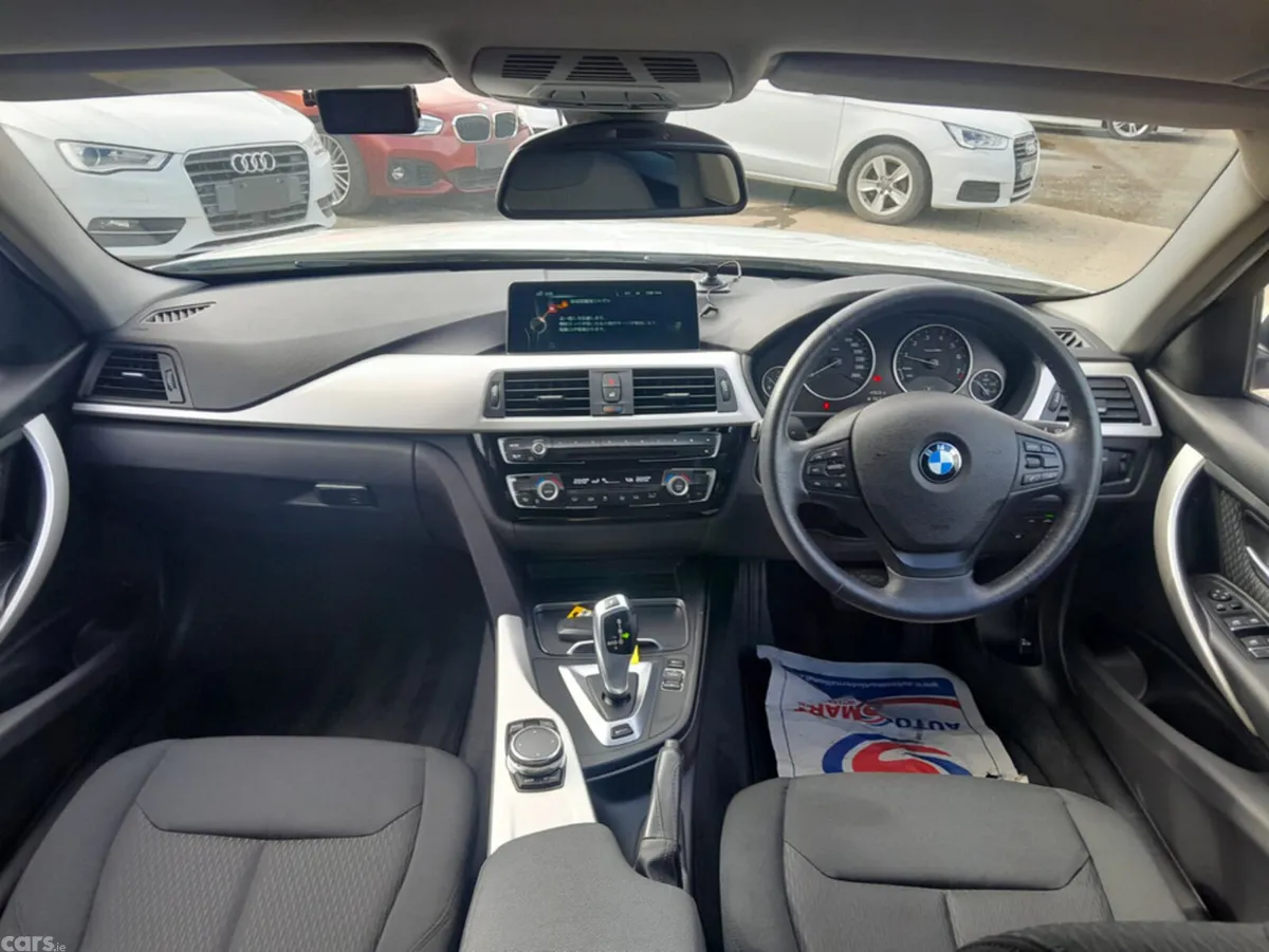 BMW 3-Series Saloon, Petrol Plug-in Hybrid, 2017, White