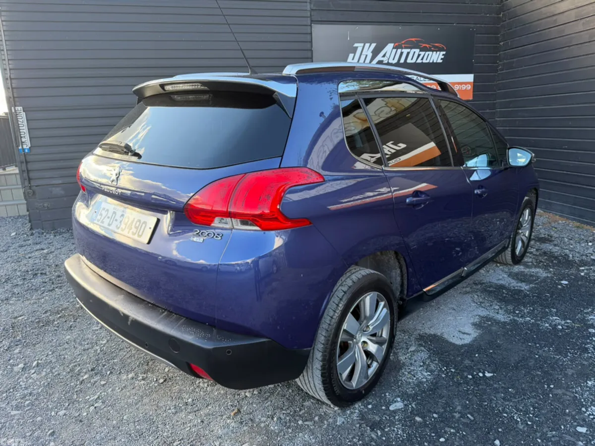 Peugeot 2008 Hatchback, Petrol, 2015, Blue