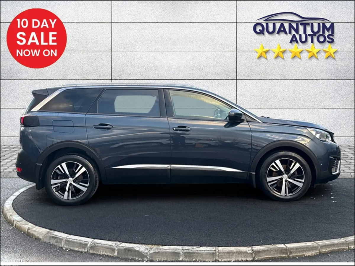 Peugeot 5008 MPV, Diesel, 2018, Blue