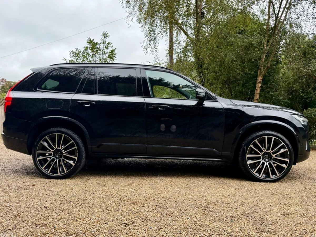 Volvo XC90 SUV, Petrol Plug-in Hybrid, 2025, Black