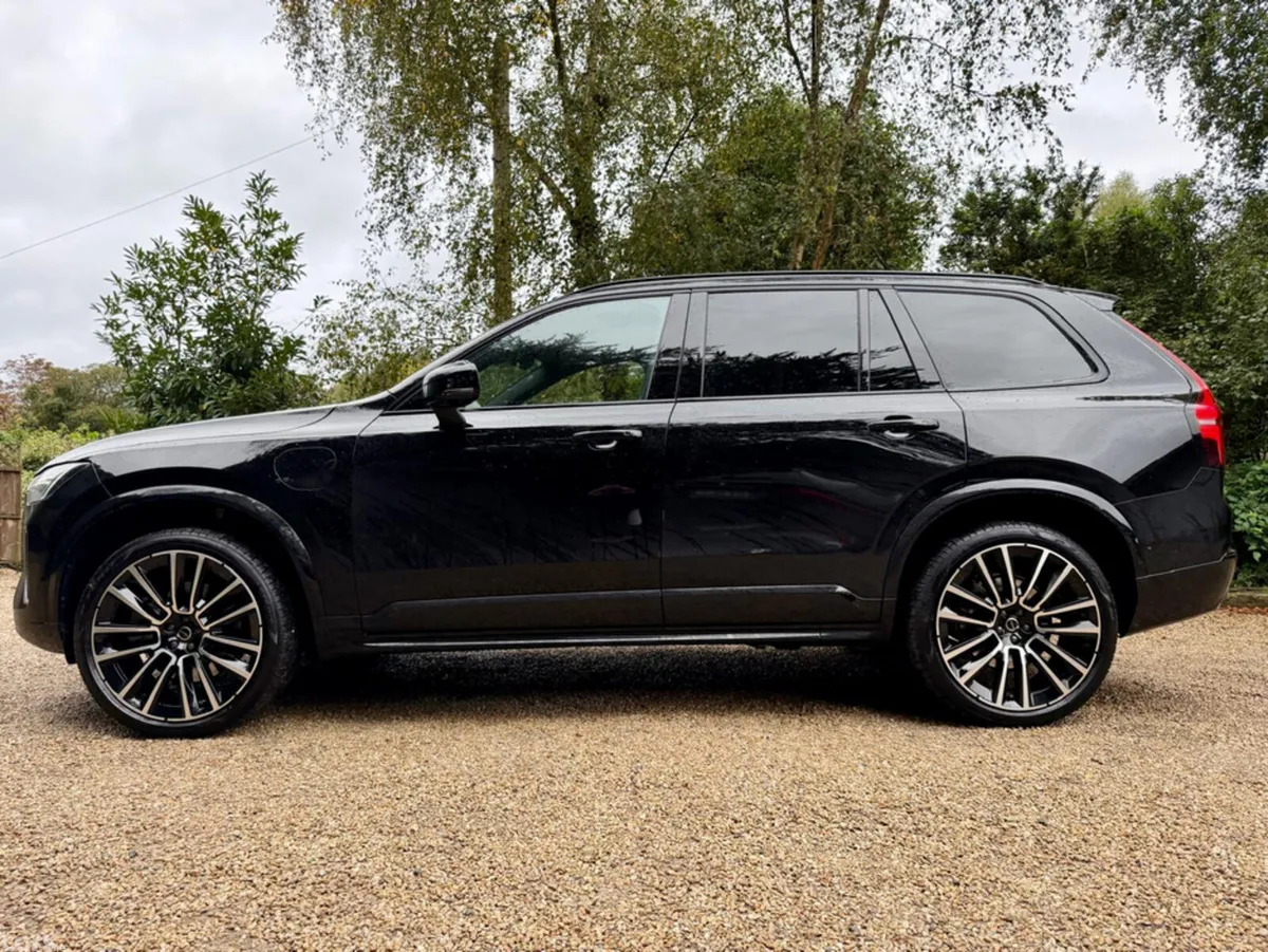 Volvo XC90 SUV, Petrol Plug-in Hybrid, 2025, Black