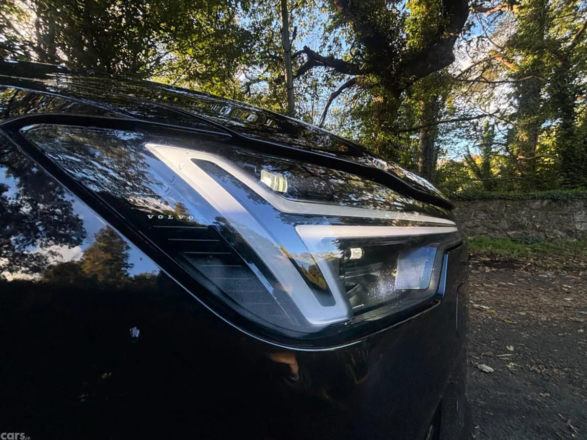 Volvo XC90 SUV, Petrol Plug-in Hybrid, 2025, Black
