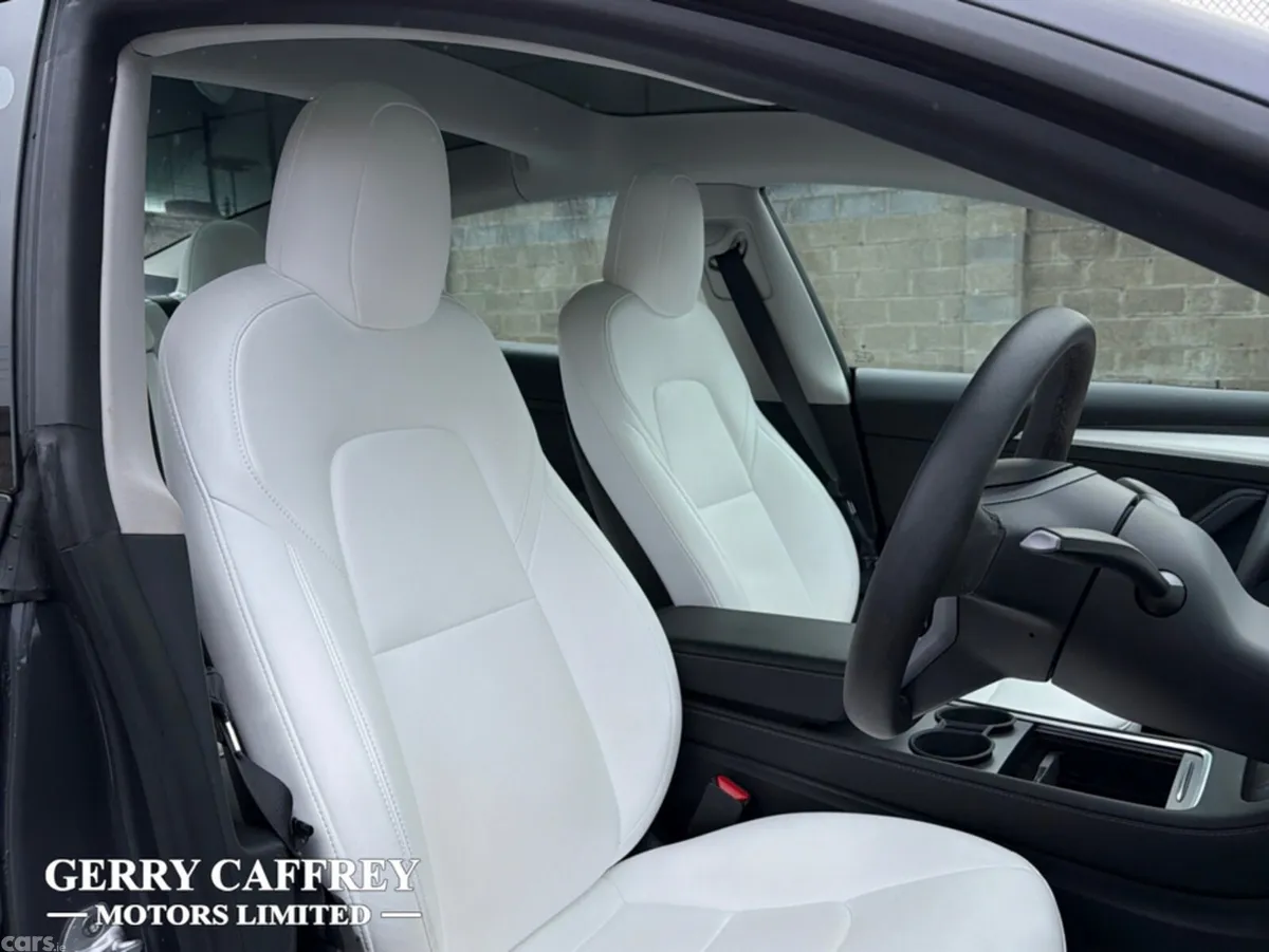 Tesla Model 3 Saloon, Electric, 2022, Grey