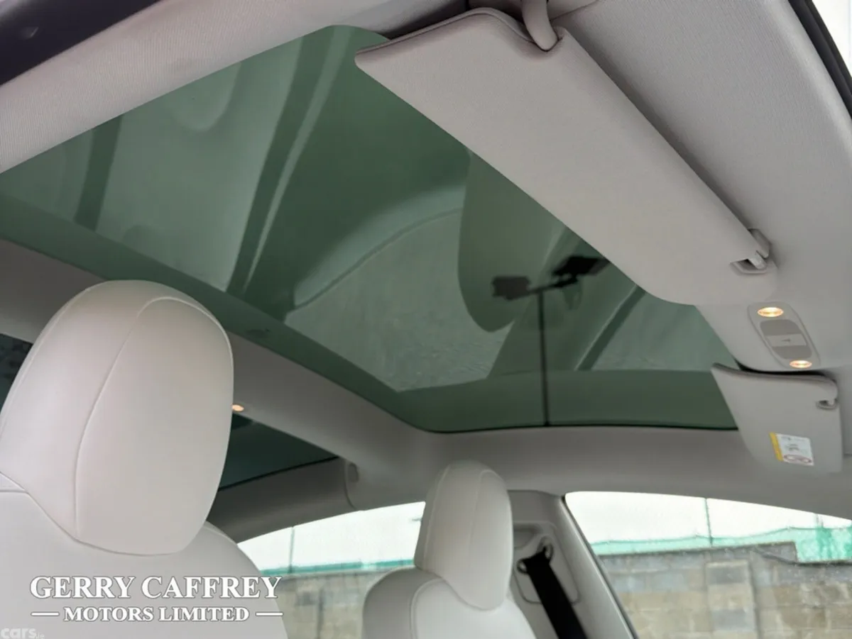 Tesla Model 3 Saloon, Electric, 2022, Grey