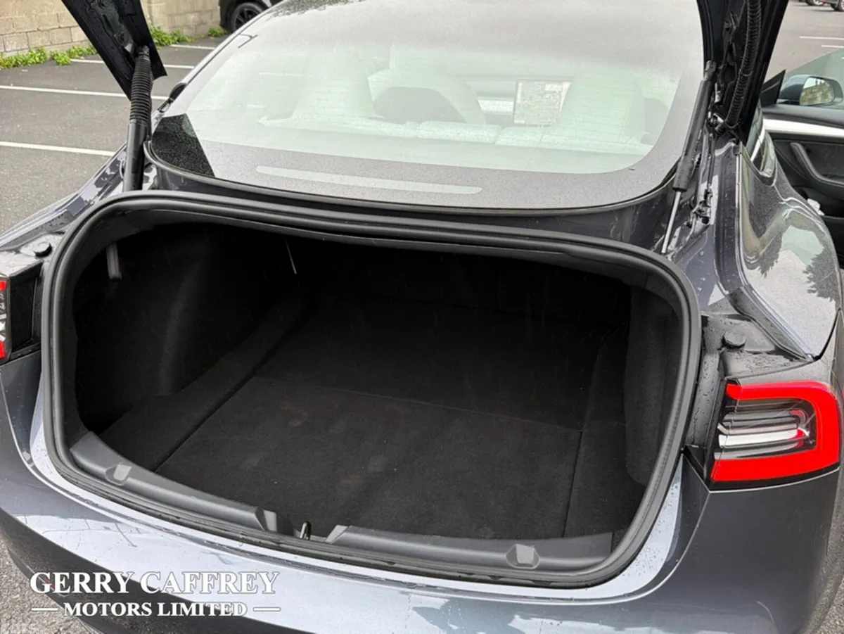 Tesla Model 3 Saloon, Electric, 2022, Grey