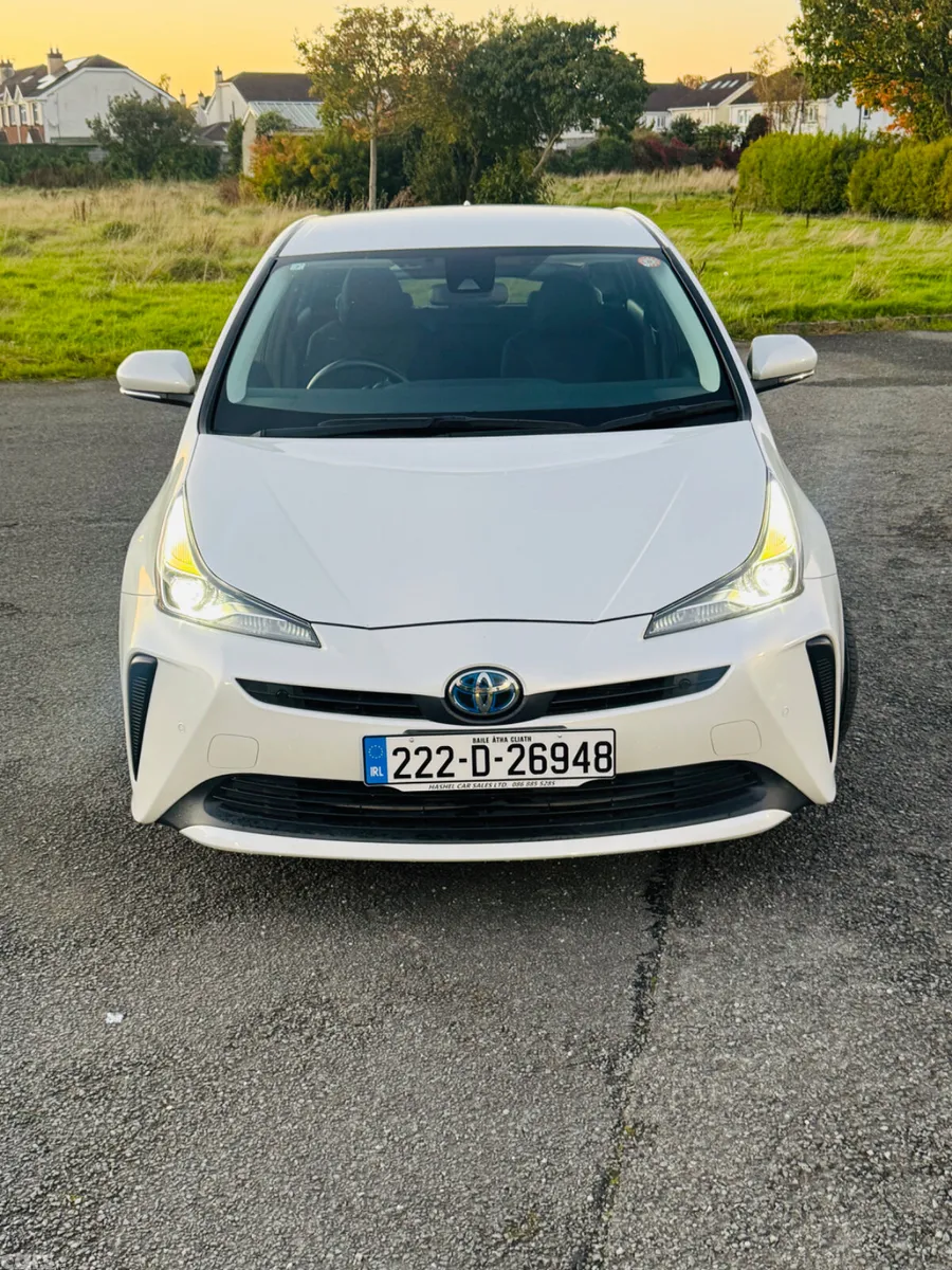 Toyota Prius Saloon, Petrol Hybrid, 2022, White