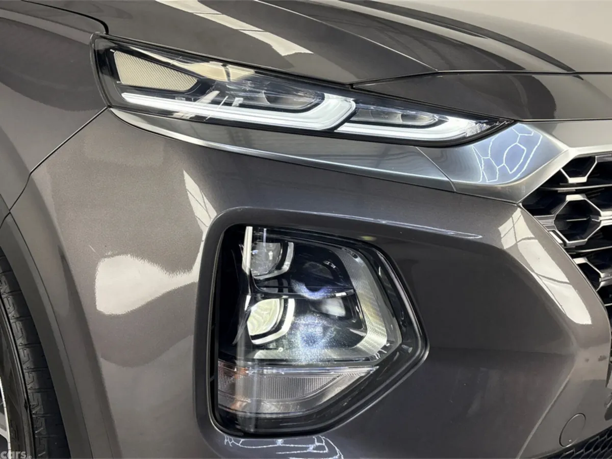 Hyundai Santa Fe Estate, Diesel, 2018, Grey