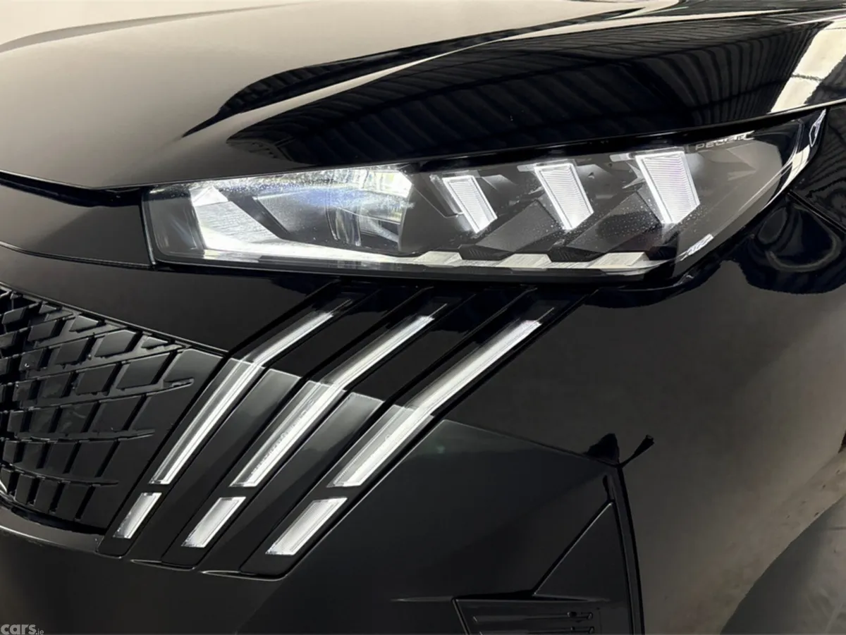 Peugeot 5008 Hatchback, Electric, 2025, Black