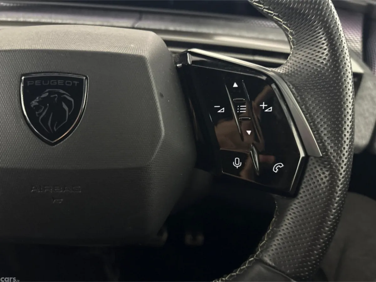 Peugeot 5008 Hatchback, Electric, 2025, Black