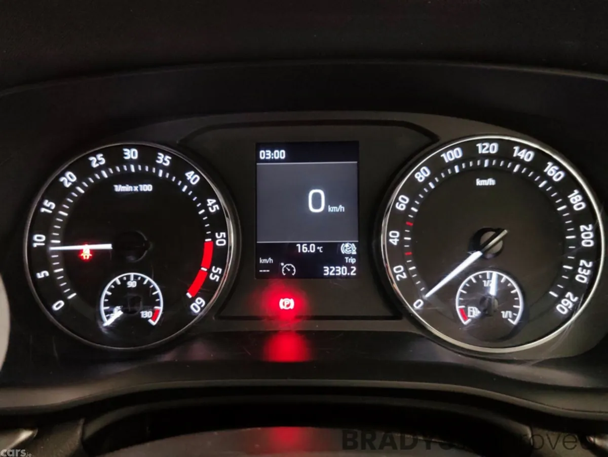 Skoda Octavia Hatchback, Diesel, 2021, Blue