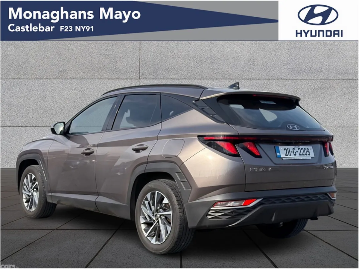 Hyundai Tucson MPV, Diesel, 2021, Brown