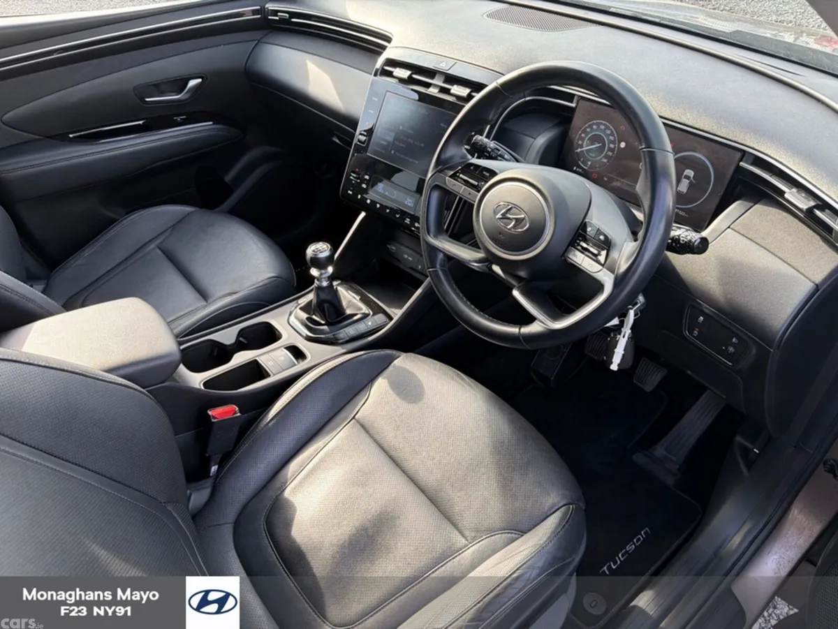 Hyundai Tucson MPV, Diesel, 2021, Brown