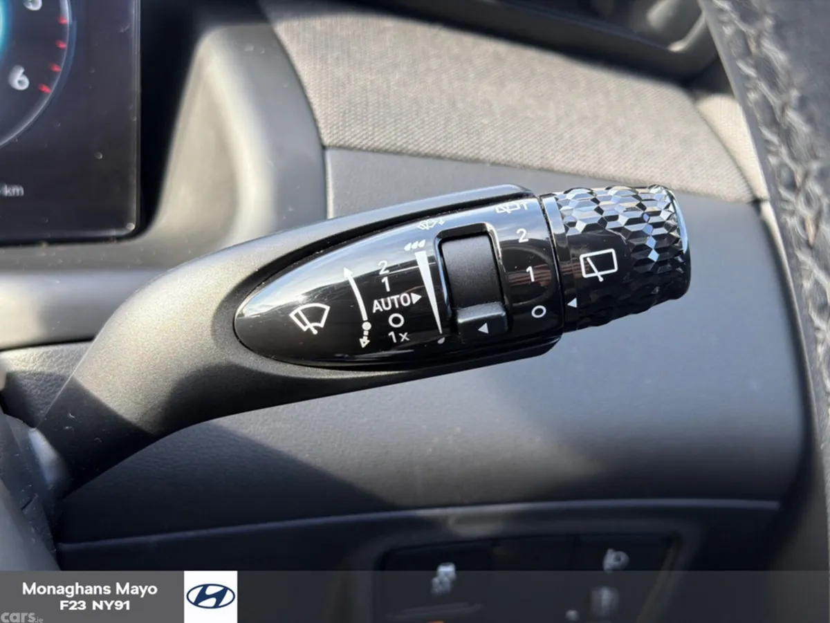 Hyundai Tucson MPV, Diesel, 2021, Brown