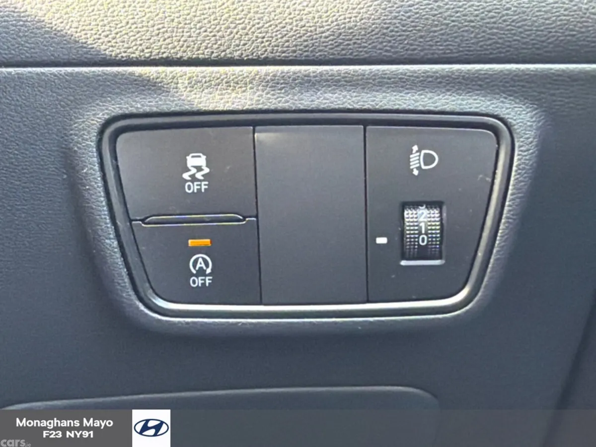 Hyundai Tucson MPV, Diesel, 2021, Brown