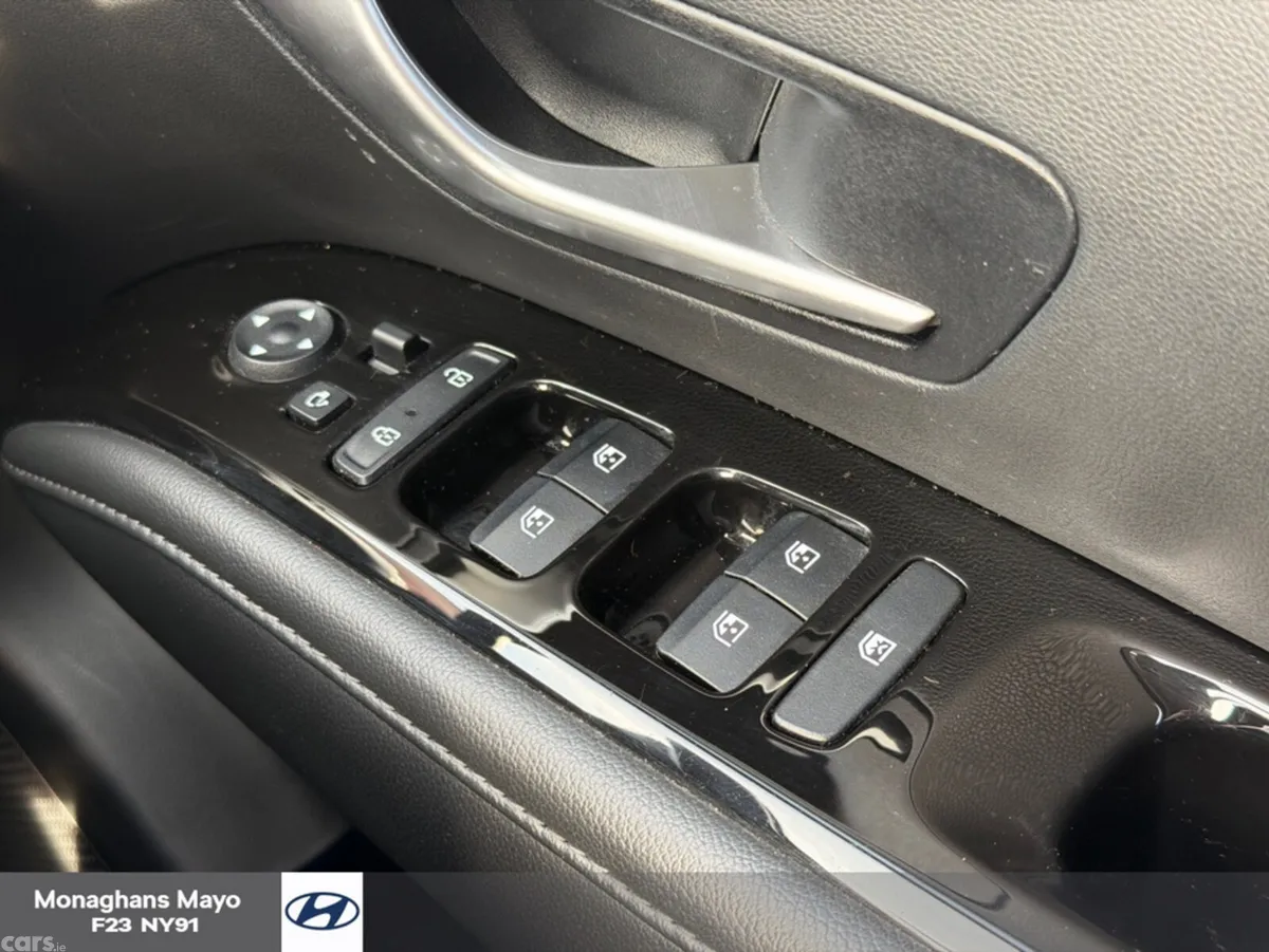 Hyundai Tucson MPV, Diesel, 2021, Brown