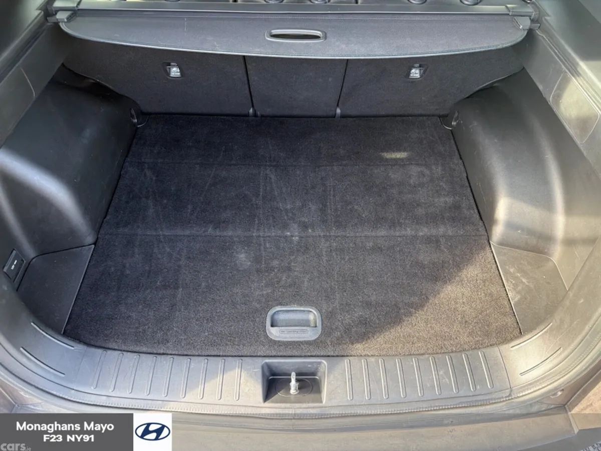 Hyundai Tucson MPV, Diesel, 2021, Brown