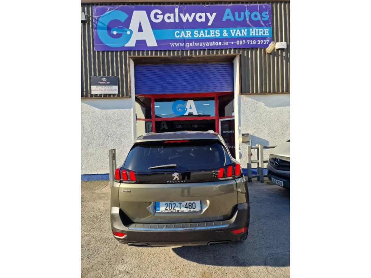 Peugeot 5008 MPV, Diesel, 2020, Grey