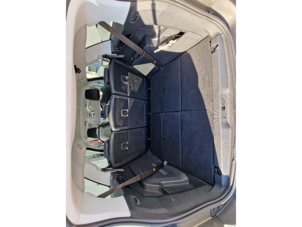 Peugeot 5008 MPV, Diesel, 2020, Grey