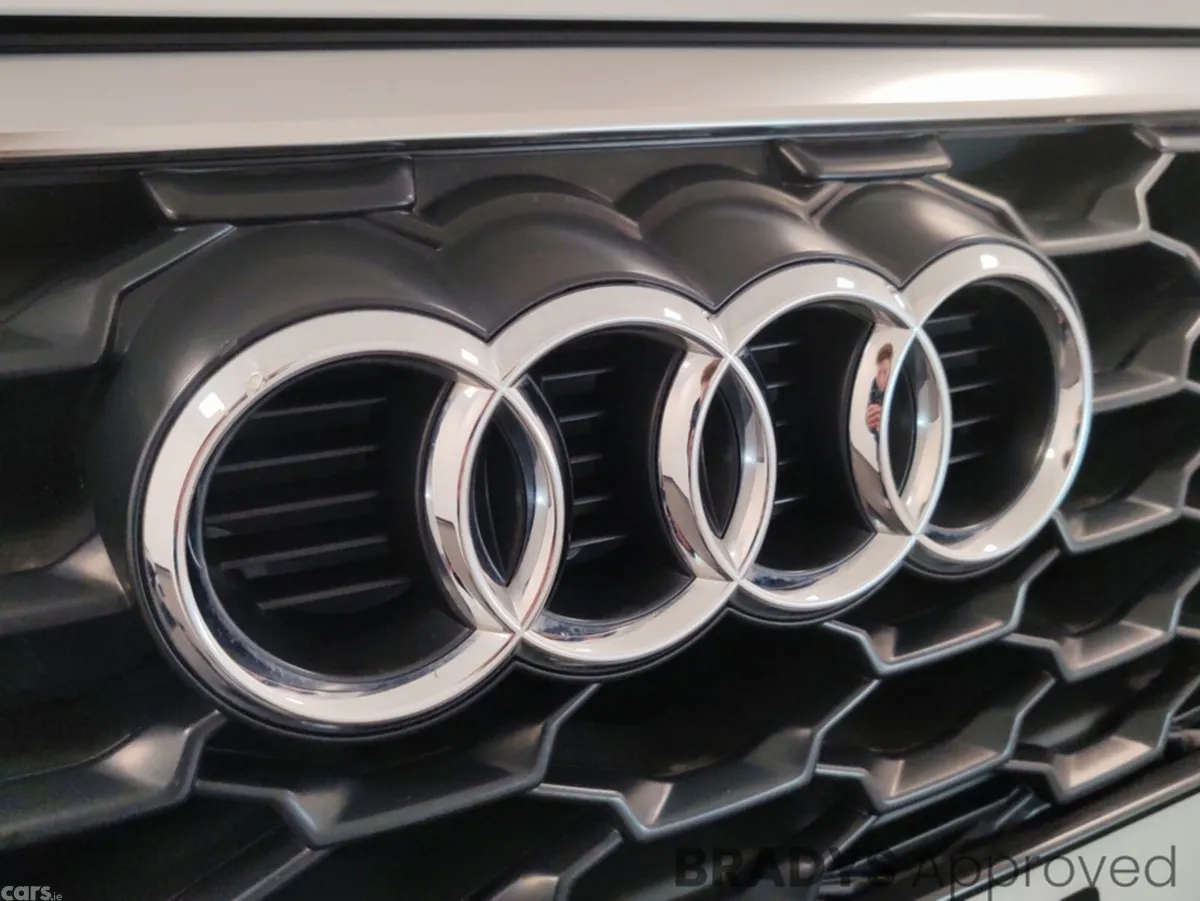 Audi Q3 Hatchback, Petrol, 2021, White