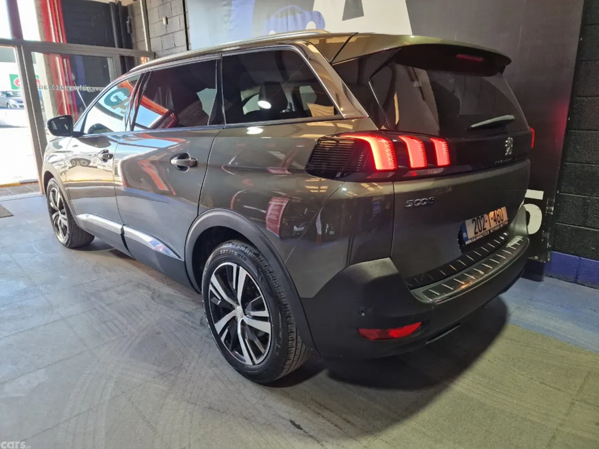 Peugeot 5008 MPV, Diesel, 2020, Grey