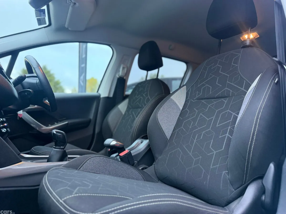 Peugeot 2008 Estate, Petrol, 2018, White