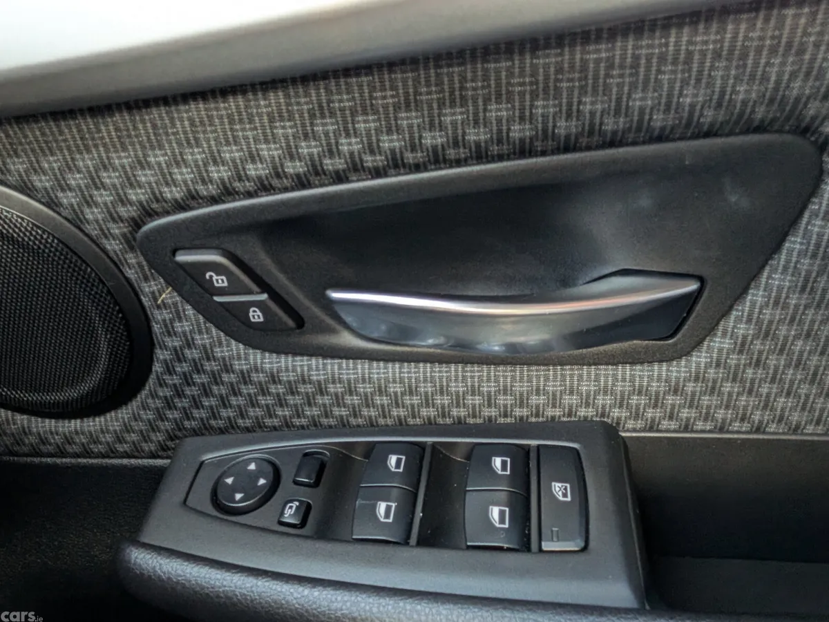 BMW 2-Series Hatchback, Diesel, 2019, Blue