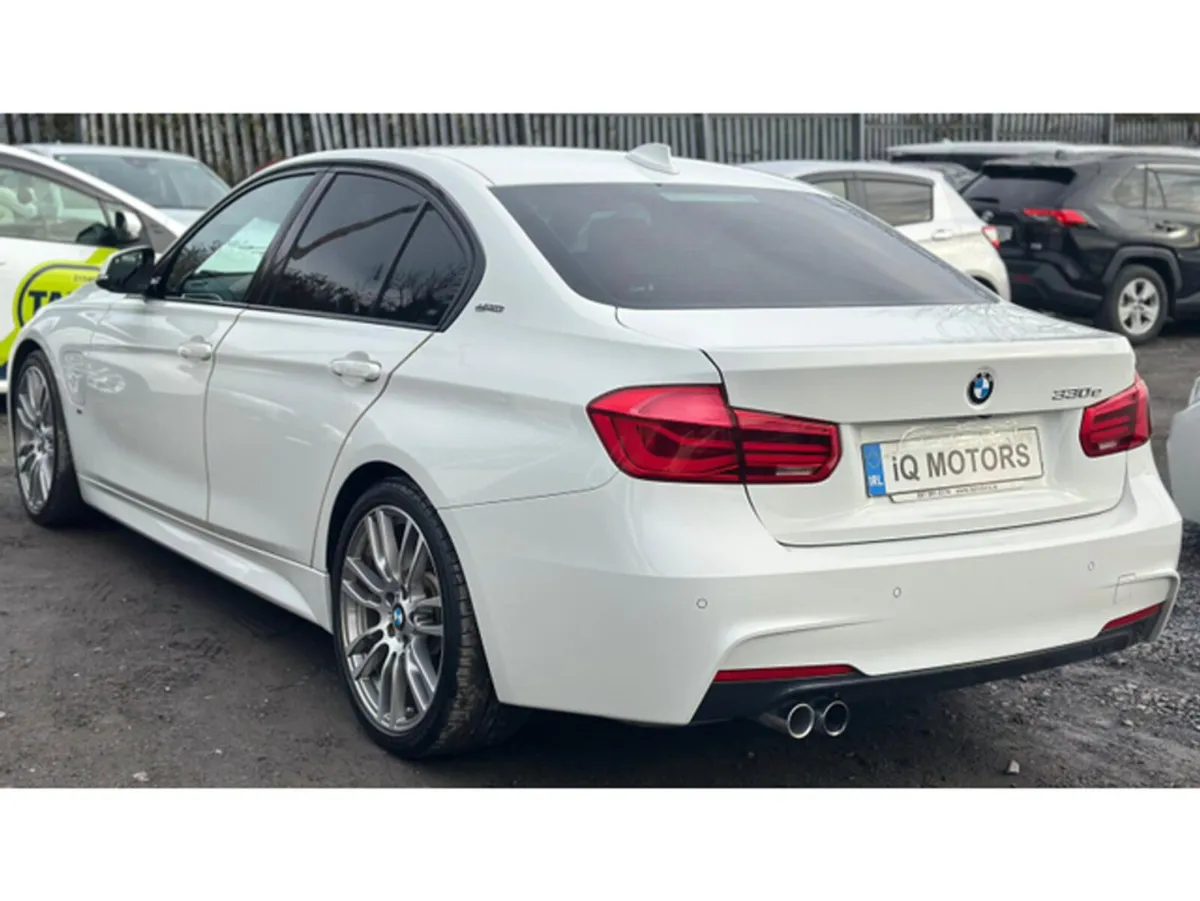 BMW 3-Series Saloon, Petrol Plug-in Hybrid, 2016, White