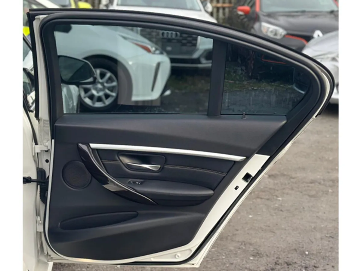 BMW 3-Series Saloon, Petrol Plug-in Hybrid, 2016, White