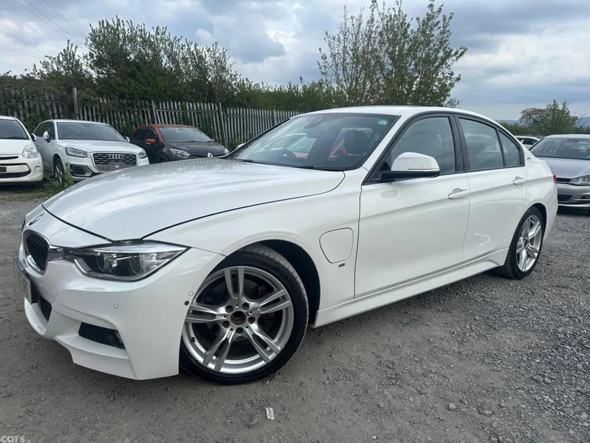 BMW 3-Series Saloon, Petrol Plug-in Hybrid, 2016, White