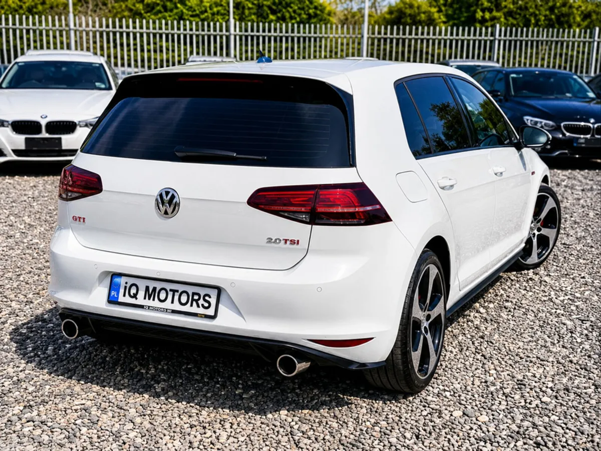 Volkswagen Golf Hatchback, Petrol, 2017, White