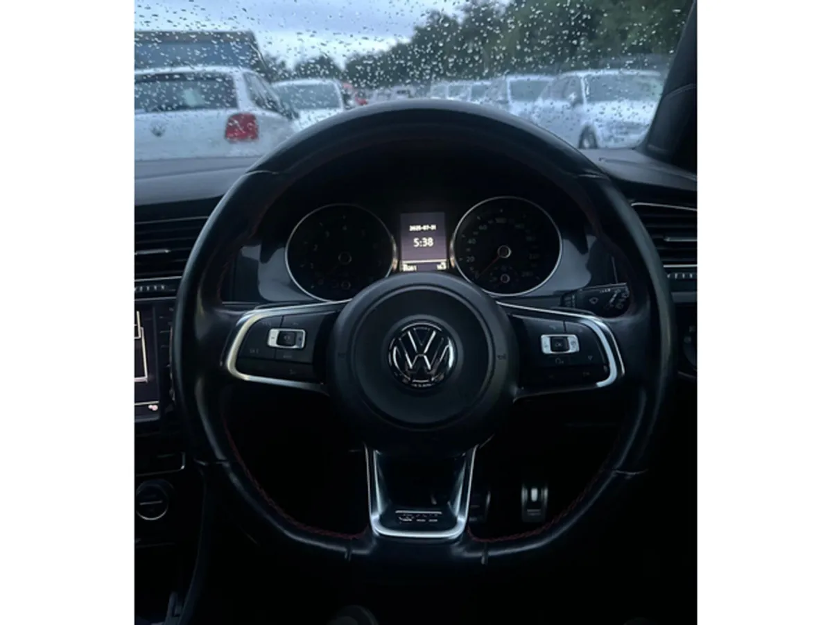 Volkswagen Golf Hatchback, Petrol, 2017, White