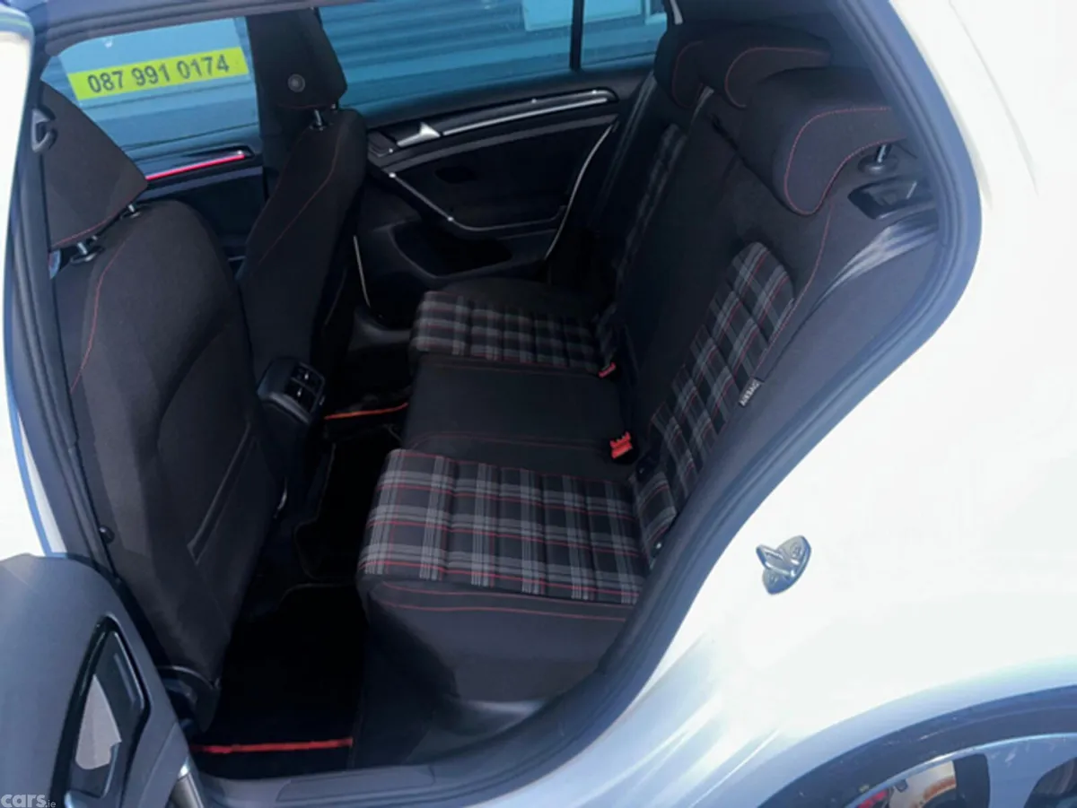 Volkswagen Golf Hatchback, Petrol, 2017, White