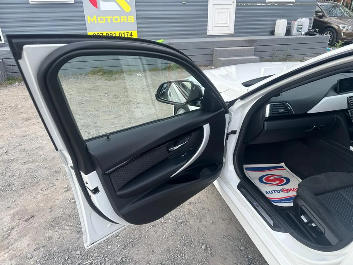 BMW 3-Series Saloon, Petrol Plug-in Hybrid, 2016, White