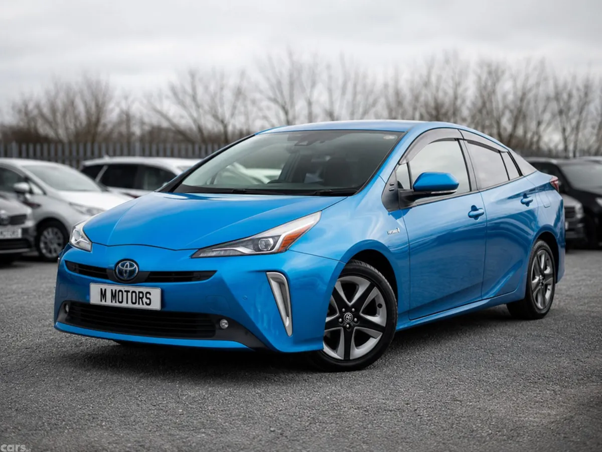 Toyota Prius Hatchback, Petrol Hybrid, 2021, Blue