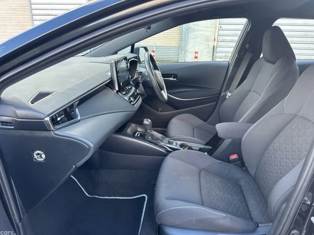 Toyota Corolla Estate, Petrol Hybrid, 2022, Black