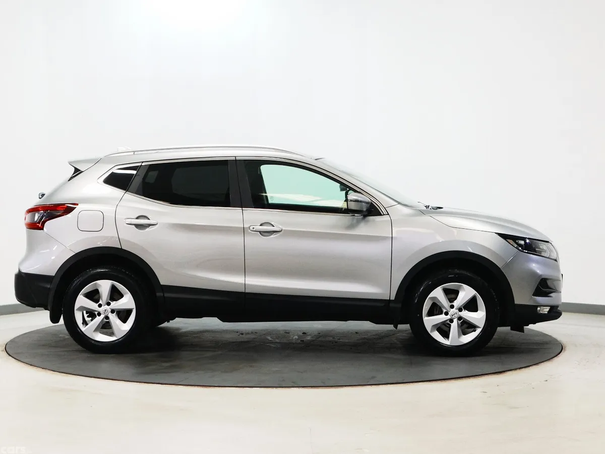 Nissan Qashqai MPV, Petrol, 2019, Grey