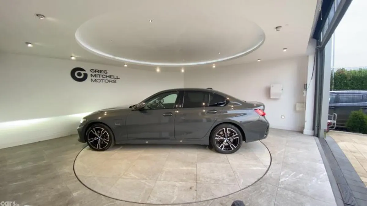 BMW 3-Series Saloon, Petrol Hybrid, 2023, Grey