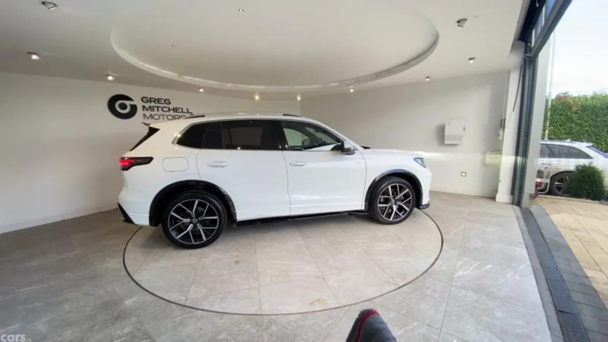 Volkswagen Tiguan SUV, Diesel, 2024, White