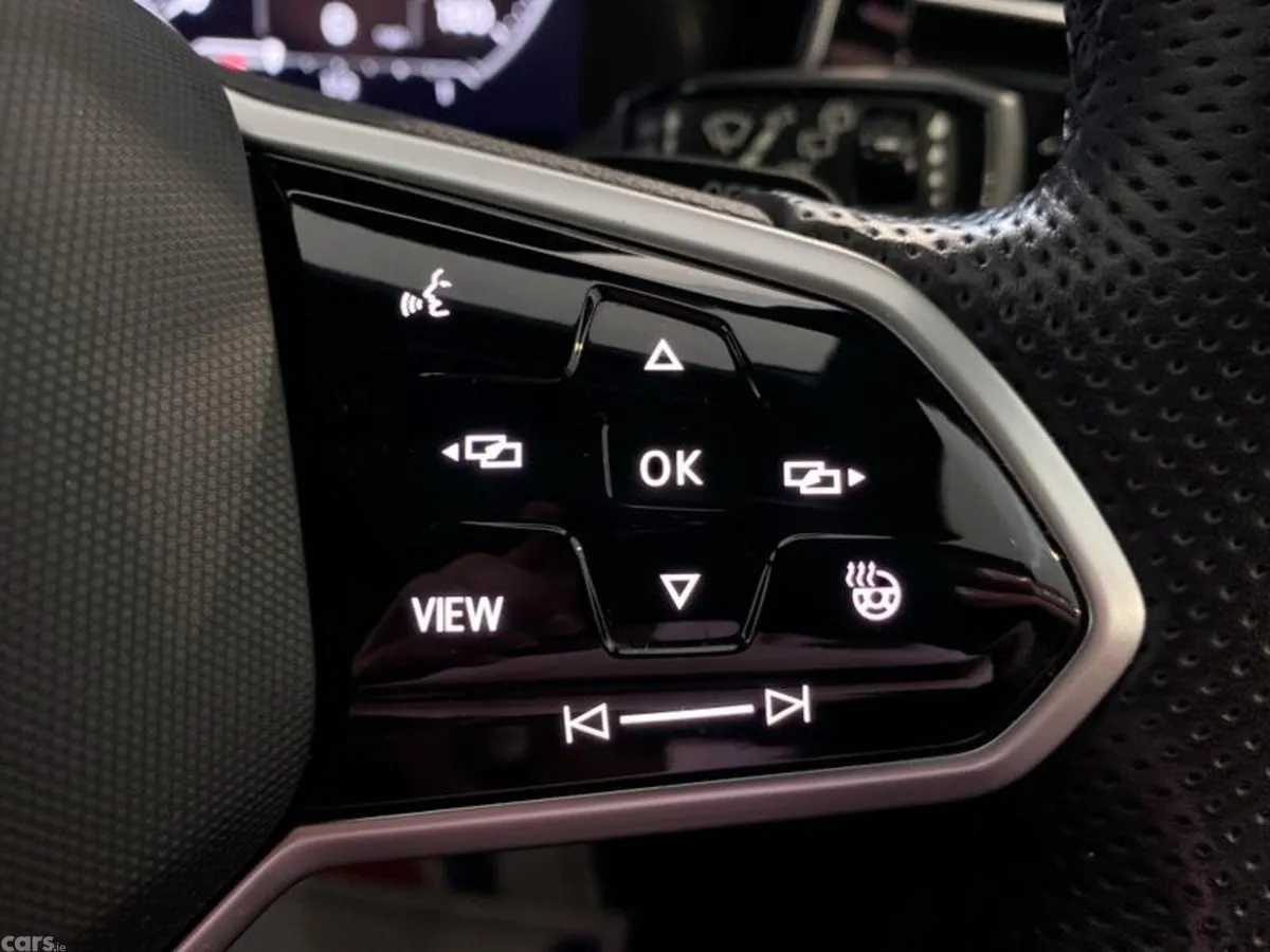 Volkswagen Touareg SUV, Diesel, 2022, Black