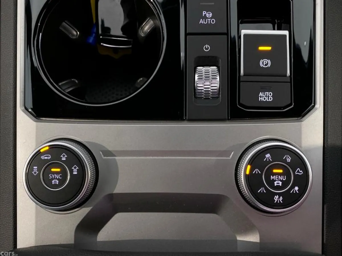 Volkswagen Touareg SUV, Diesel, 2022, Black