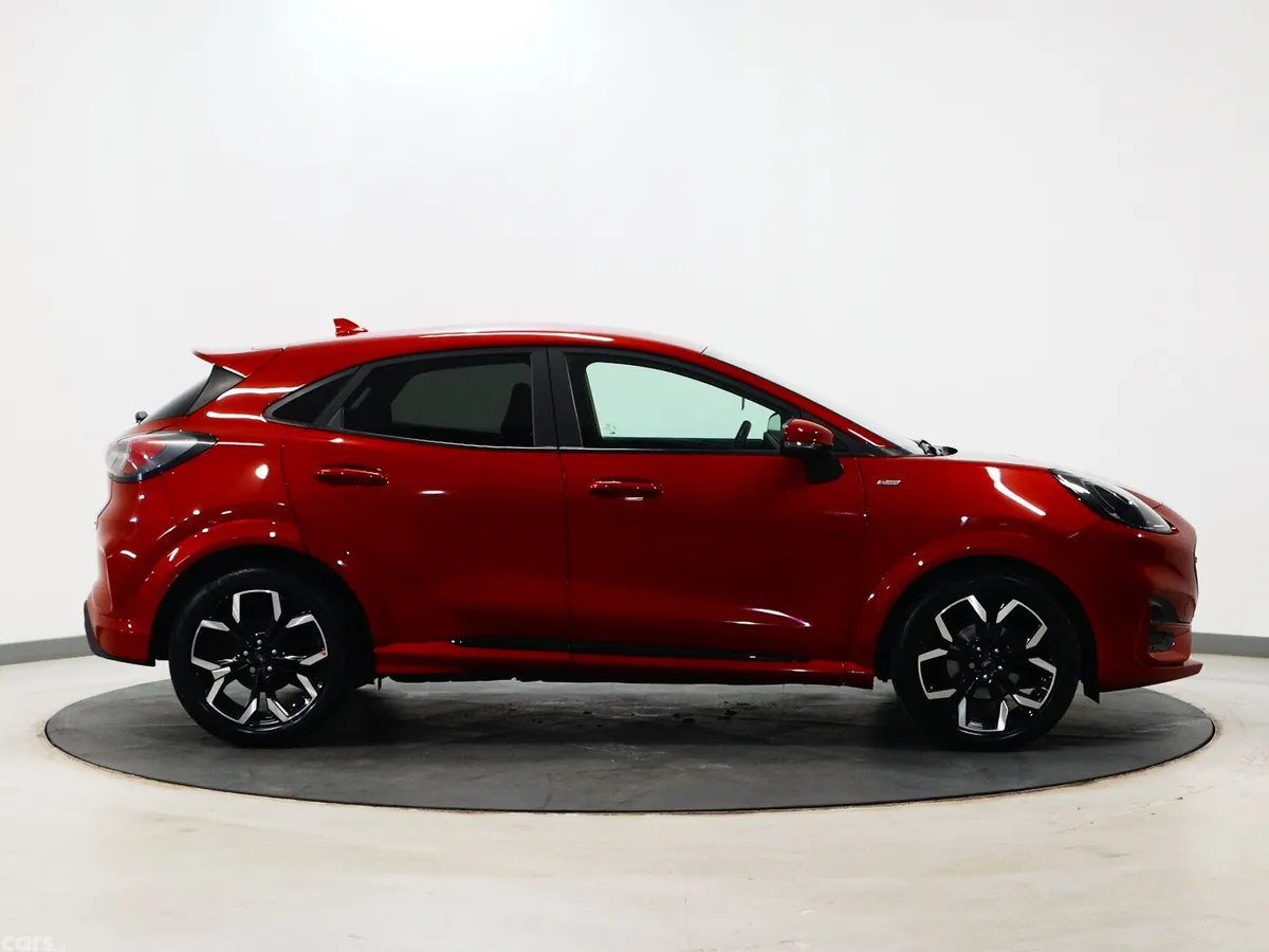 Ford Puma MPV, Petrol Hybrid, 2023, Red