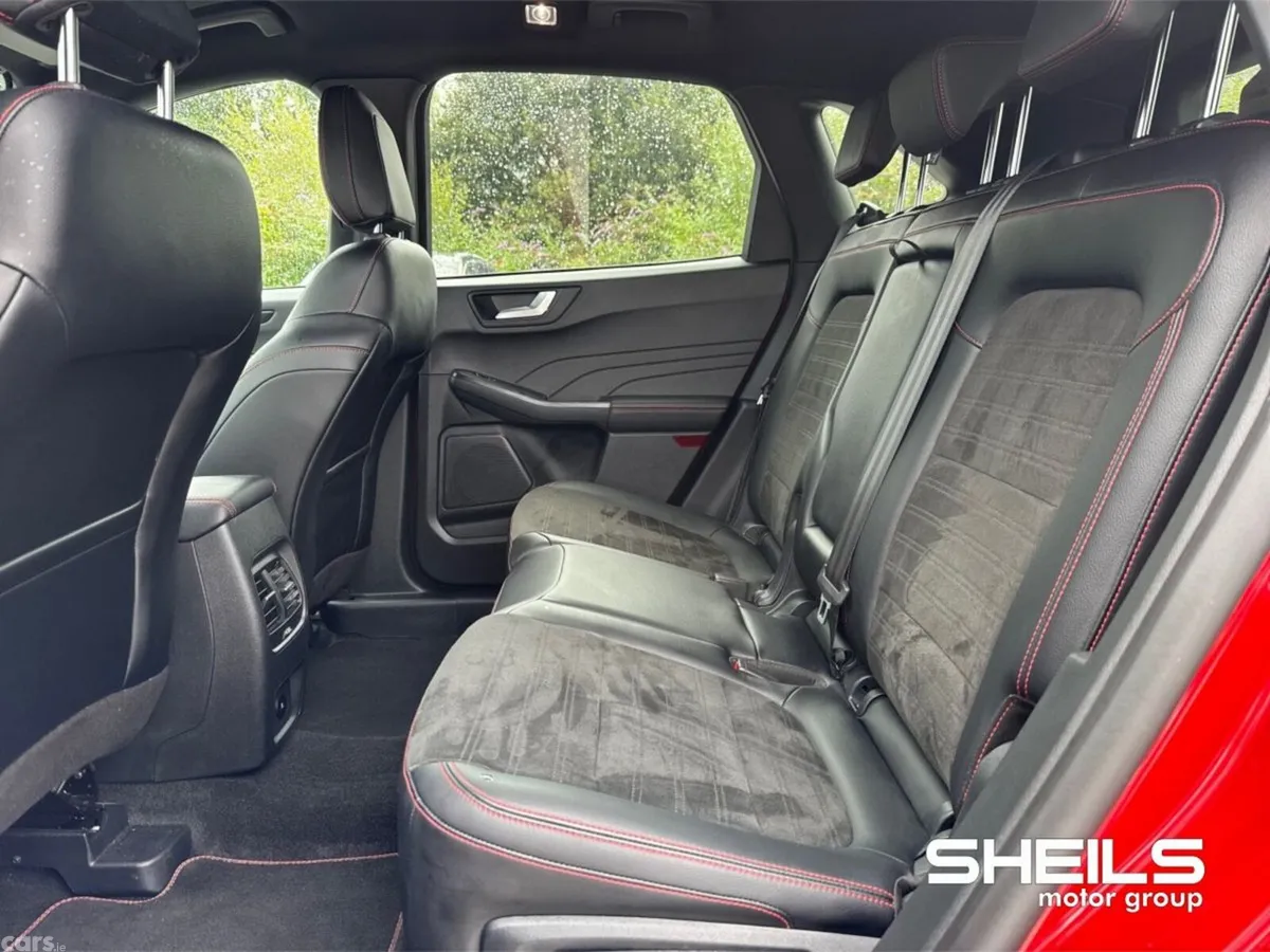 Ford Kuga SUV, Petrol Plug-in Hybrid, 2023, Red