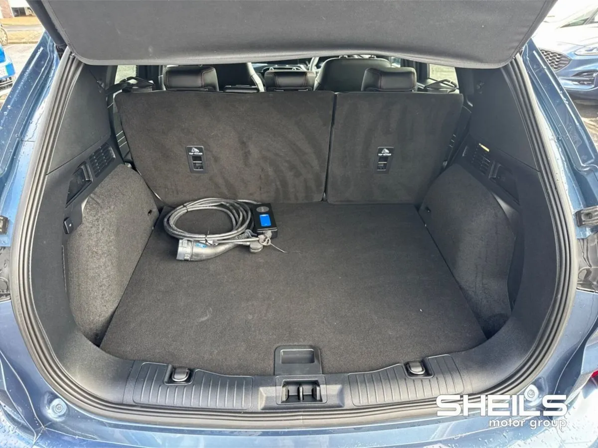 Ford Kuga SUV, Petrol Plug-in Hybrid, 2023, Blue