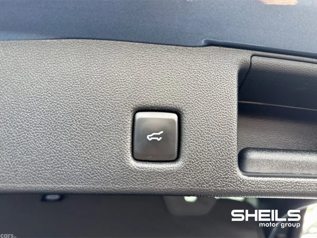 Ford Kuga SUV, Petrol Plug-in Hybrid, 2023, Blue