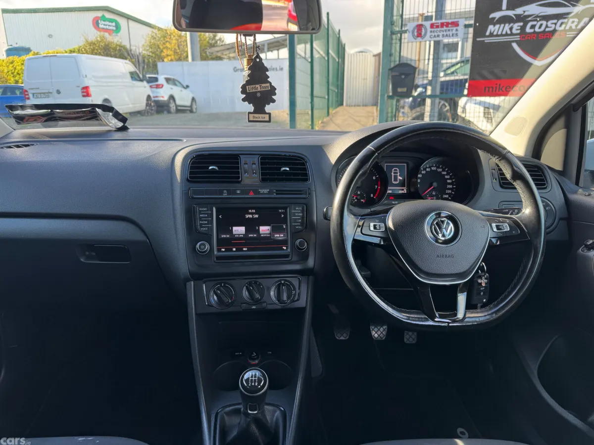 Volkswagen Polo Hatchback, Petrol, 2017, White