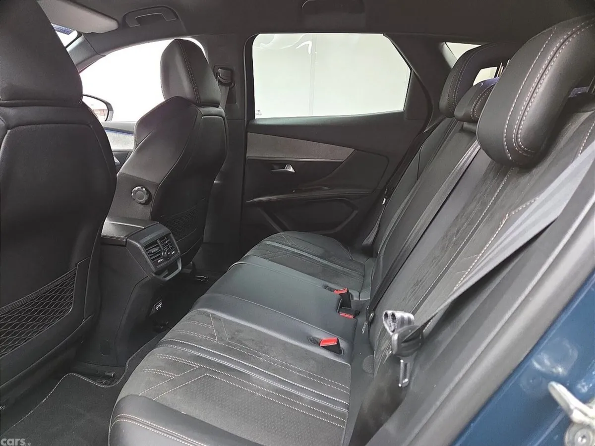 Peugeot 3008 MPV, Diesel, 2021, Blue