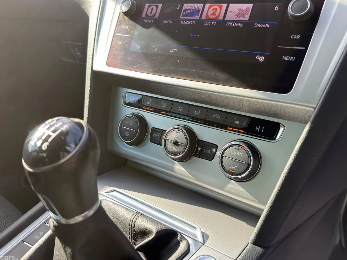 Volkswagen Passat Saloon, Diesel, 2019, Black