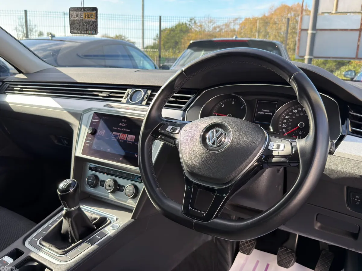 Volkswagen Passat Saloon, Diesel, 2019, Black