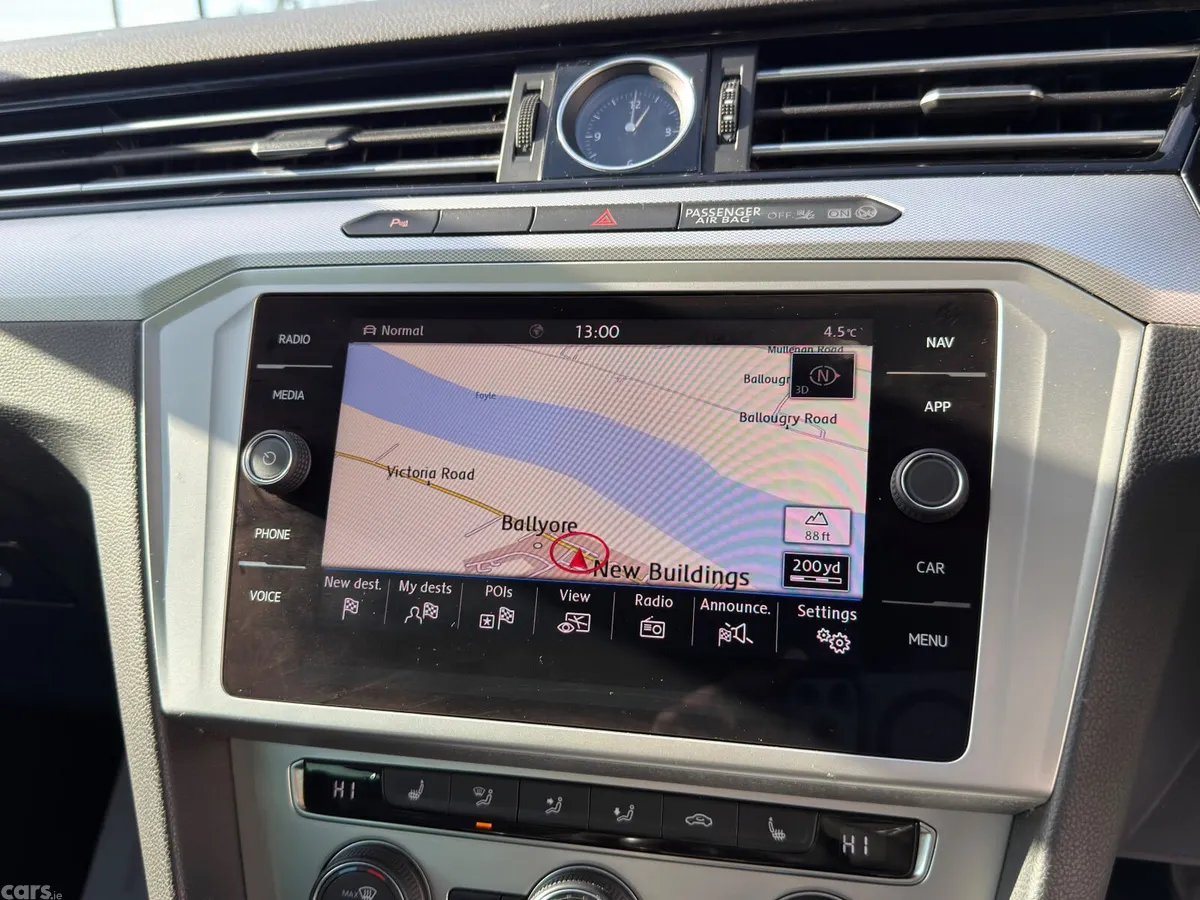 Volkswagen Passat Saloon, Diesel, 2019, Black